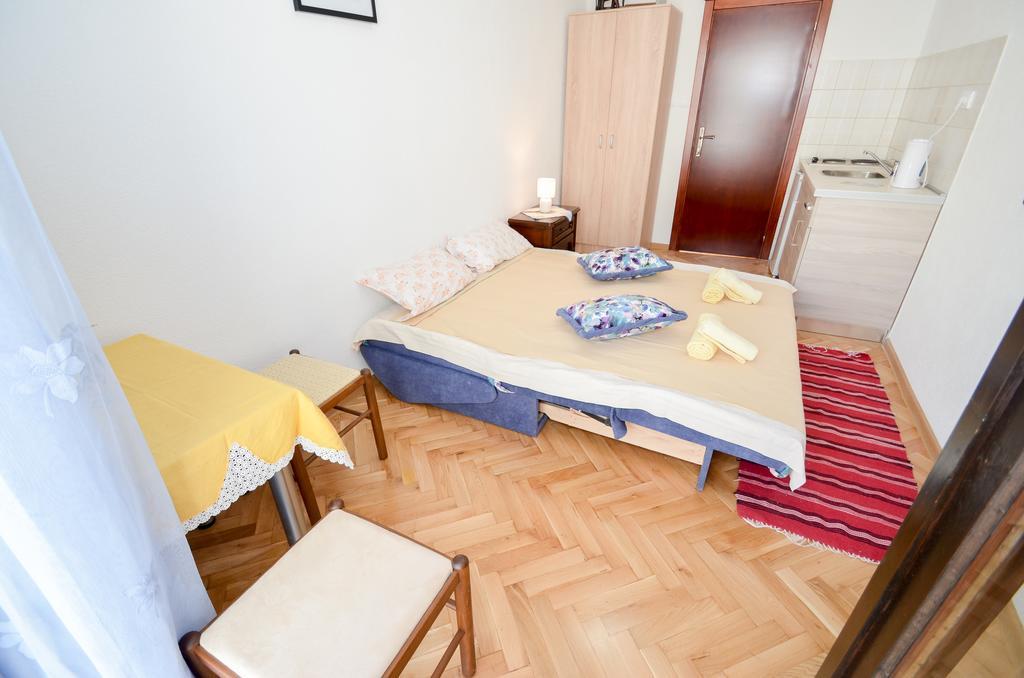 Apartments Ceklin Котор Екстер'єр фото