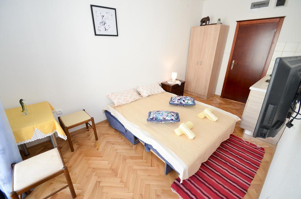 Apartments Ceklin Котор Екстер'єр фото