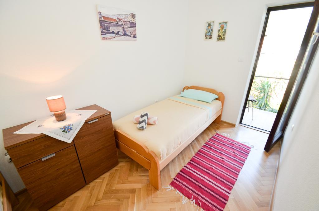 Apartments Ceklin Котор Екстер'єр фото