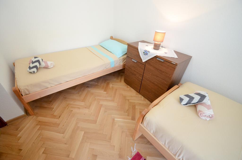 Apartments Ceklin Котор Екстер'єр фото